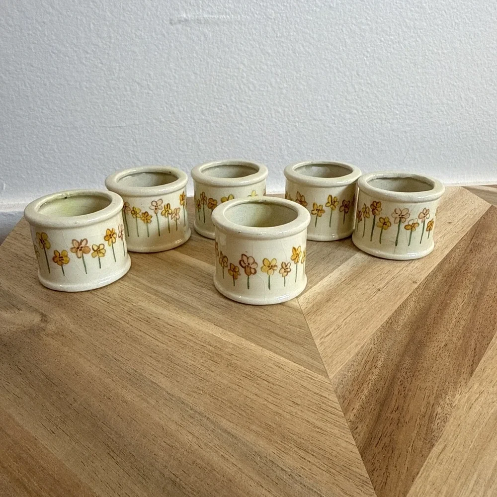 VTG 6 Ceramic Floral Napkin Rings Cottagecore Ivory Multicolor Spring Easter‎